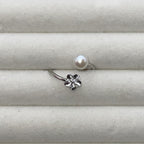 Small Flower Detail Pearl Ring
